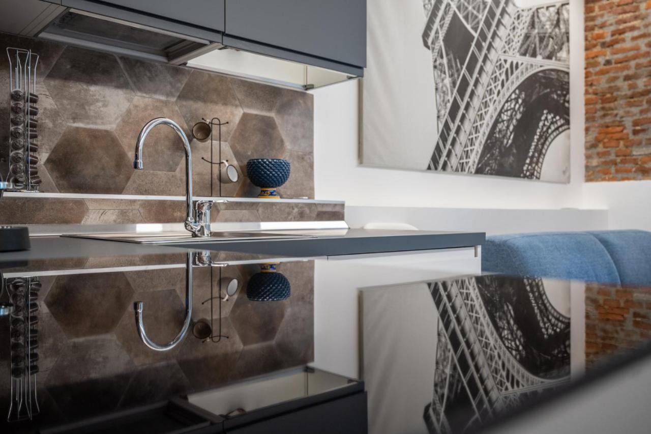 Unique Suite In Milan Center Buitenkant foto