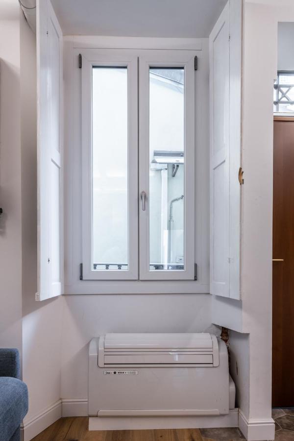 Unique Suite In Milan Center Buitenkant foto